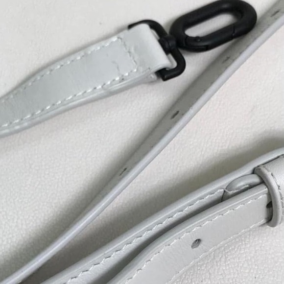 *SOLD* Authentic Balenciaga Leather Megazip Tote / Shoulder Bag - Picture 5 of 6